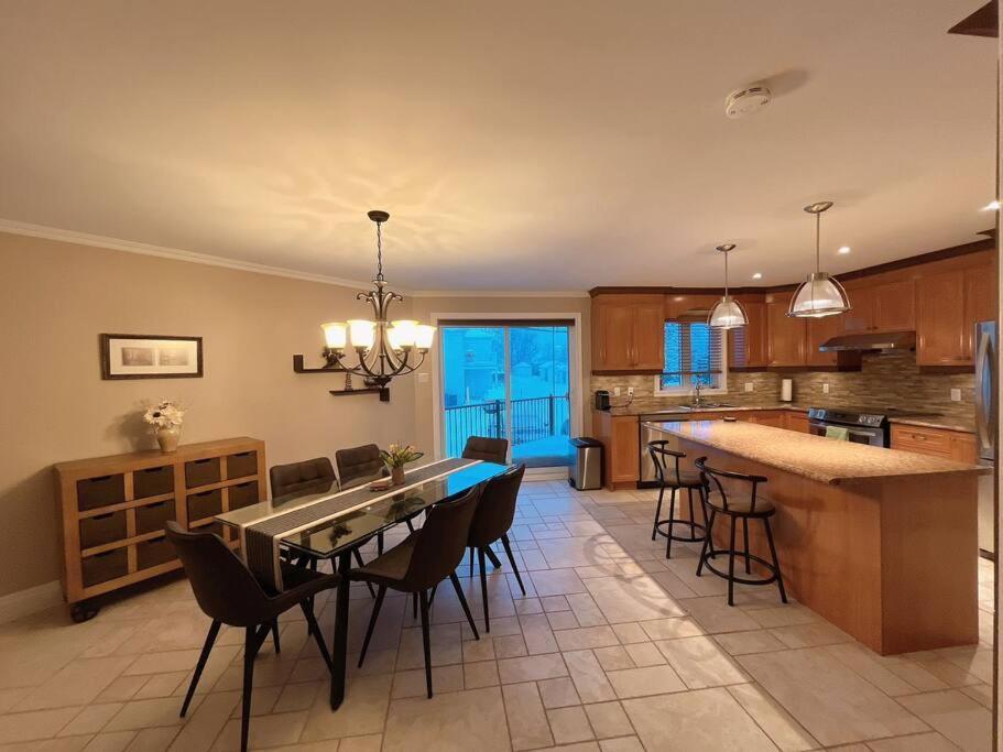 Sweetwater House Apartment ควิเบกซิตี้ ภายนอก รูปภาพ